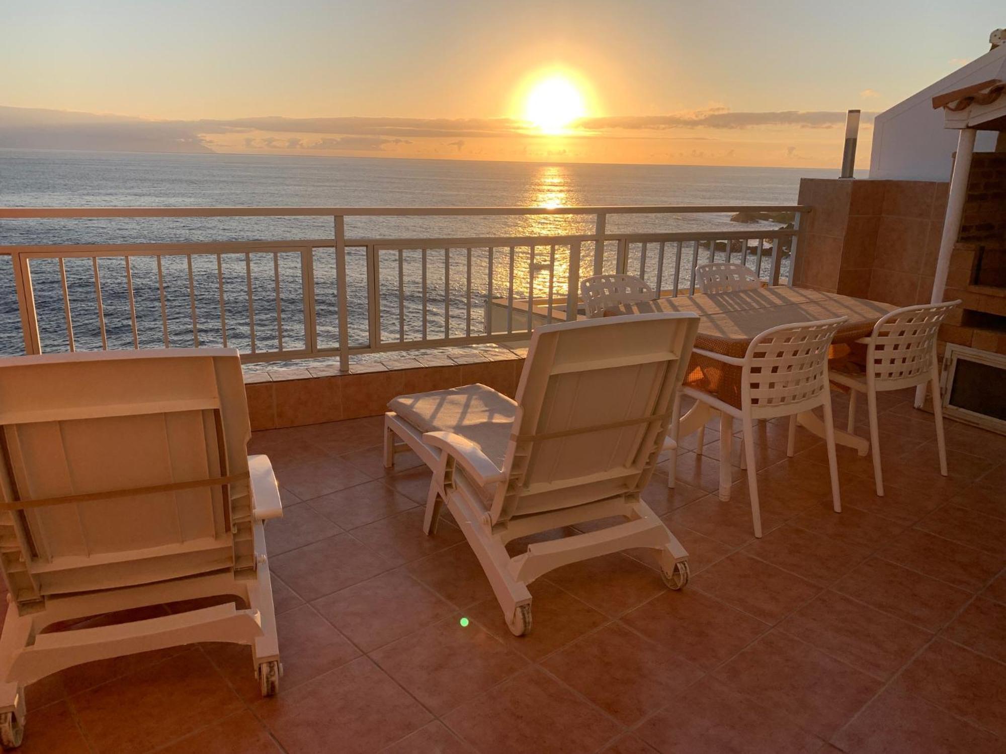 Vivienda Vacacional Con Vistas A La Gomera Y La Palma Puerto de Santiago  Esterno foto